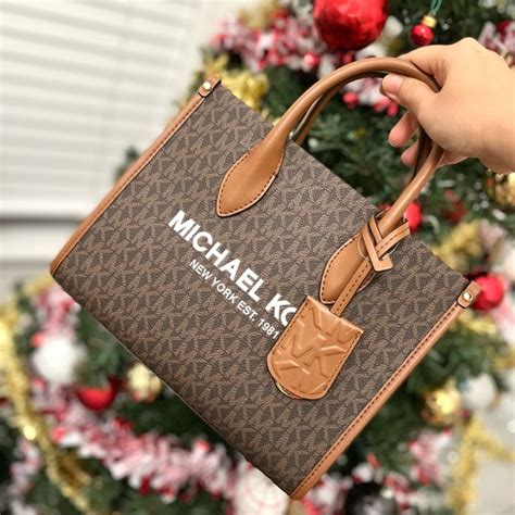 michael kors sm shopper tz xbody|Mirella Extra.